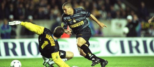 Ronaldo Fen&ocirc;meno faz parte da lista de jogador do s&eacute;culo. (Arquivo Blasting News)