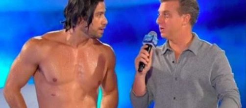 Sertanejo Mariano se acidentou durante treino no 'Saltibum'. (Reprodu&ccedil;&atilde;o/TV Globo)