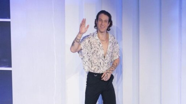 C'&egrave; posta per te, puntata 16 gennaio: tra gli ospiti Irama, il cantante di 'Mediterranea'.