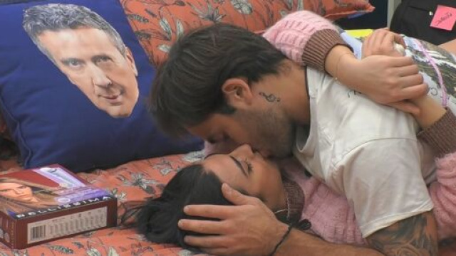 Grande Fratello Vip, Pretelli sulla storia con Gulia: 'Dicono che il mio sia solo istinto'.