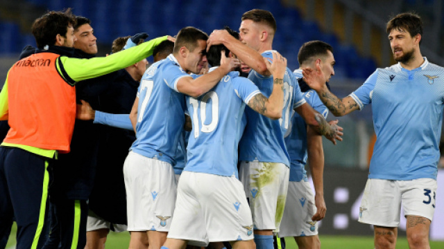 Serie A, Lazio-Roma 3-0: i biancocelesti dominano il derby.