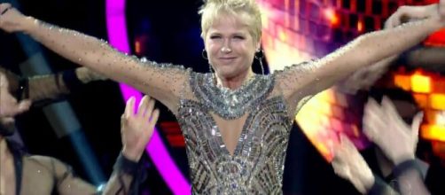 Xuxa &eacute; apresentadora do programa. (Reprodu&ccedil;&atilde;o/RecordTV)