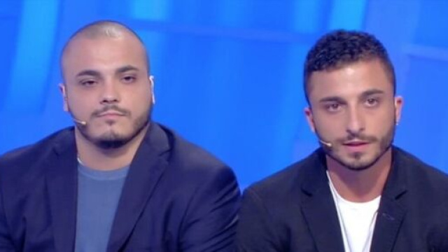 C'&egrave; posta per te, i figli di Giovanna chiudono la busta, social furiosi: 'Figli ingrati'.