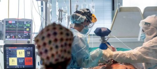 Cantidad excesiva de pacientes en las UCI, los hospitales se encuentran en alerta roja