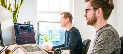 Como vender servi&ccedil;os pela Internet? Dicas para aplicar no pr&oacute;prio neg&oacute;cio. (Arquivo Blasting News)