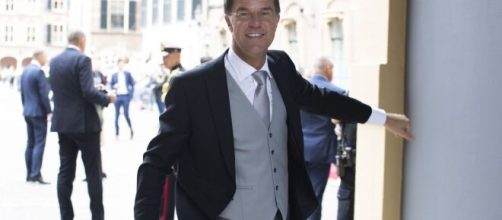 Dutch virus restrictions to be eased amid falling infections (&copy;BBC News)