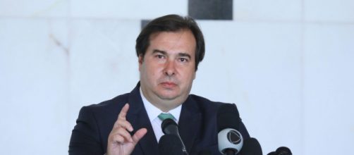 Rodrigo Maia &eacute; cobrado por impeachment de Bolsonaro (Arquivo Blasting News)