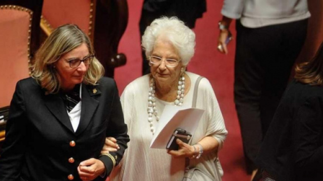 Andrea Scanzi: 'Liliana Segre rischia la vita in Senato'.