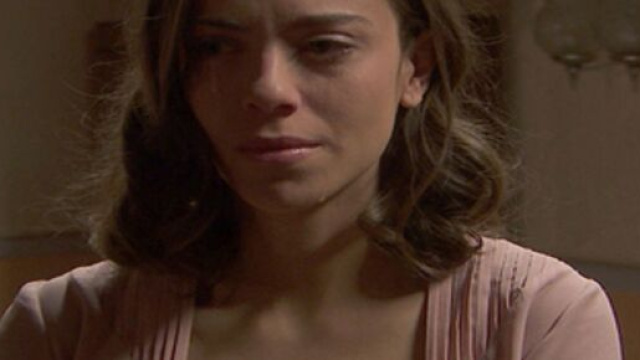 Il segreto, spoiler spagnoli: Rosa minaccia la sorella Marta.