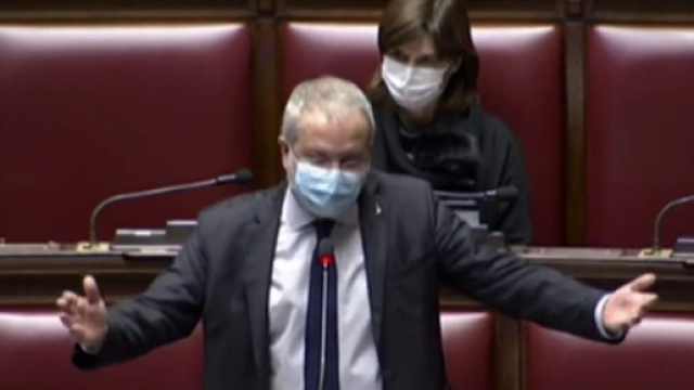 L'intervento di Borghi alla Camera contro il governo Conte.