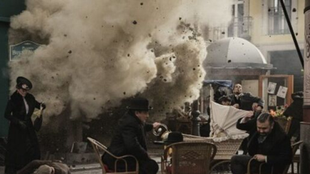 Una vita, anticipazioni Spagna: salto temporale di cinque anni dopo l'attentato anarchico.