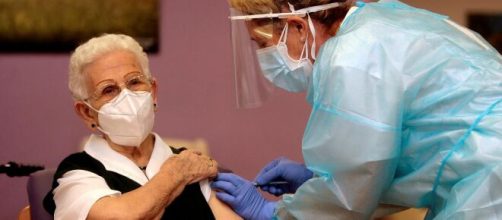 Araceli Hidalgo ha recibido la segunda dosis de la vacuna