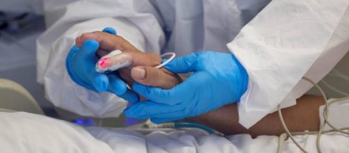 Conmociona la confesi&oacute;n de un m&eacute;dico al recordar un hombre que perdi&oacute; a su mujer e hija por COVID en 3 horas