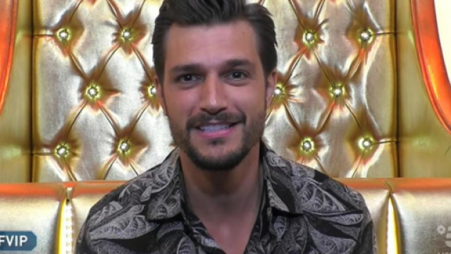 GF Vip, Zelletta polemico con gli autori: 'Non si fa cos&igrave;, non siamo stupidi'.