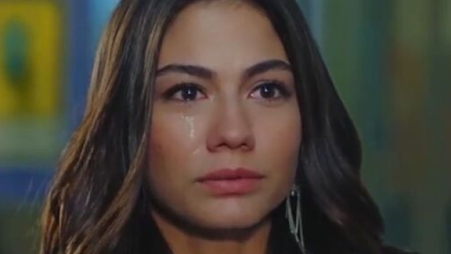 Daydreamer, anticipazioni dalla Turchia: Sanem decide di lasciare Istanbul.