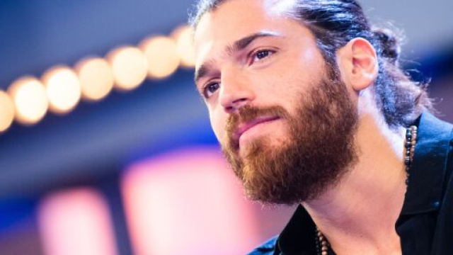 Can Yaman non sarebbe stato invitato a Sanremo.
