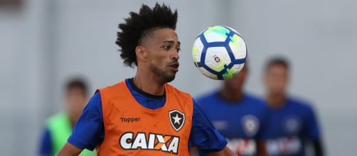 Luis Ricardo j&aacute; jogou em diversos clubes. (Arquivo Blasting News)