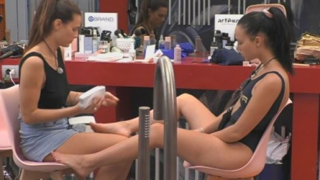 Dayane Mello l'estetista della Casa - Grande Fratello VIP Video ... - mediaset.it