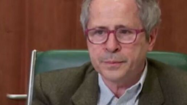 Il virologo del'Universit&agrave; di Padova Andrea Crisanti.