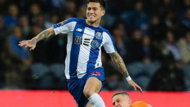 Otavio, centrocampista offensivo del Porto.