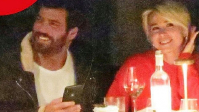 Can Yaman e Diletta paparazzati nuovamente insieme a Roma durante una cena (Foto Chi).
