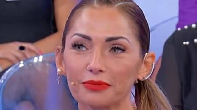 Ida Platano parla del suo ex fidanzato Riccardo Guarnieri.