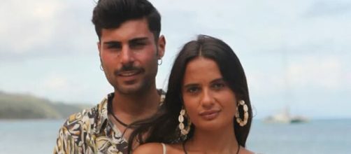 Hugo confiesa estar muy enamorado de Lara en la nueva entrega de 'Isla Tentaciones'