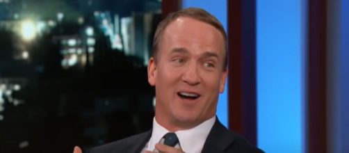 Peyton Manning speak about friendship with Tom Brady, sees TB12 playing &lsquo;a few more years&rsquo;[&copy;Jimmy Kimmel Live/YouTube]