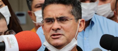 Prefeito David Almeida &eacute; suspeito de vacinar pessoas que n&atilde;o fazem parte do grupo priorit&aacute;rio. (Arquivo Blasting News)