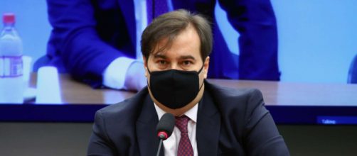 Rodrigo Maia amea&ccedil;a pautar impeachment de Bolsonaro. (Arquivo Blasting News)