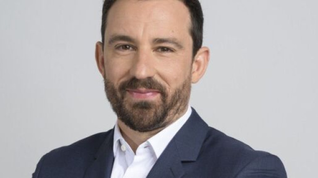 Le Docteur Fr&eacute;d&eacute;ric Lange est expert en Rhinoplastie Esth&eacute;tique - &copy;Dr. Frederic Lange