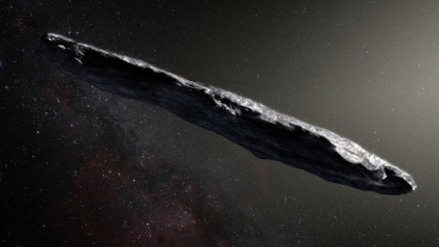 'Oumuamua, l'objet interstellaire non identifi&eacute; observ&eacute; en 2017 serait une technologie extraterrestre, selon Avi Loeb. &copy; ESO / M. Kornmesser