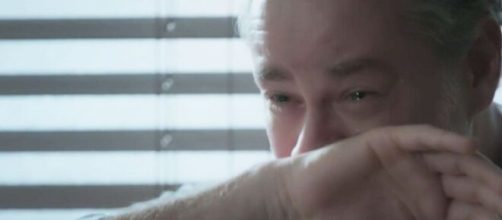 Eug&ecirc;nio ficar&aacute; inconsol&aacute;vel em "A For&ccedil;a do Querer". (Reprodu&ccedil;&atilde;o/TV Globo)