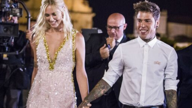 Chiara Ferragni rivede l'ex di Fedez in un video e si ingelosisce, lui: 'Che momentino'.