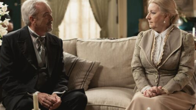 Una vita, spoiler al 5 febbraio: Armando e Susana si baceranno.