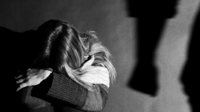 Catania, 56enne picchia la compagna: lei lo fa arrestare chiamando i carabinieri.