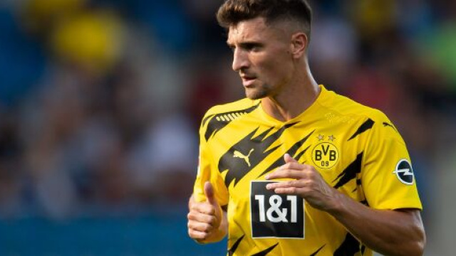 Thomas Meunier r&eacute;pond &agrave; un message coquin de YassEncore.