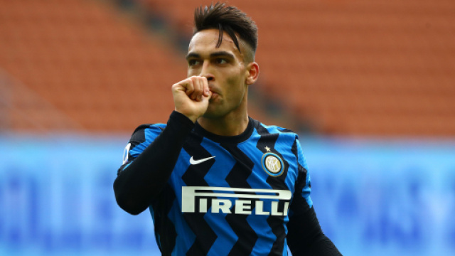 Lautaro, prima tripletta in Serie A con l'Inter.