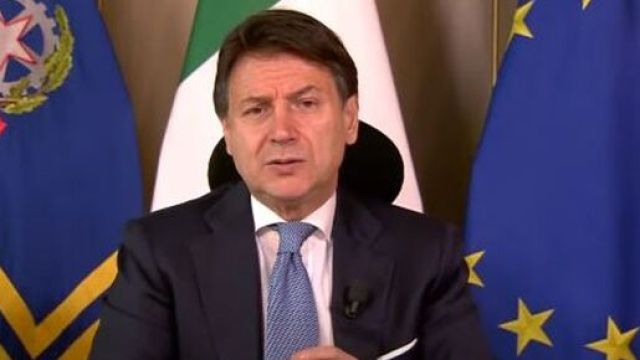 Giuseppe Conte ha illustrato gli ultimi provvedimenti restrittivi del governo.