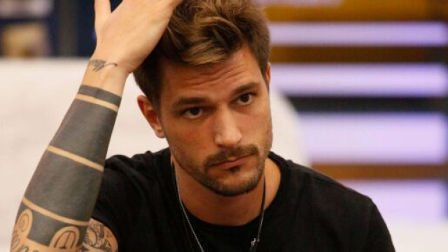 Grande Fratello Vip, la sorella di Zelletta contro il reality: 'Questa &egrave; cattiveria'.