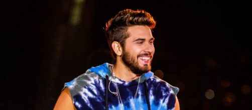 'Com ou Sem Mim' de Gustavo Mioto &eacute; a m&uacute;sica mais tocada nas r&aacute;dios. (Arquivo Blasting News)