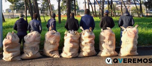 El grupo de personas asociados en 'Qveremos' reprochan la gesti&oacute;n de la pandemia por parte de S&aacute;nchez