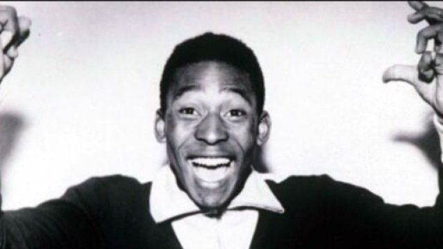 Pel&eacute; r&eacute;pond &agrave; ses d&eacute;tracteurs et dit que sa bio &eacute;tait toujours 'la m&ecirc;me' depuis qu'il a rejoint la plateforme - &copy;Instagram pele