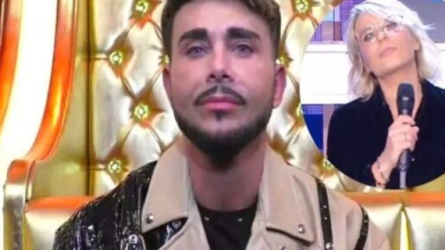 Giacomo Urtis lancia un appello a Maria De Filippi: 'Portami al Trono gay'.