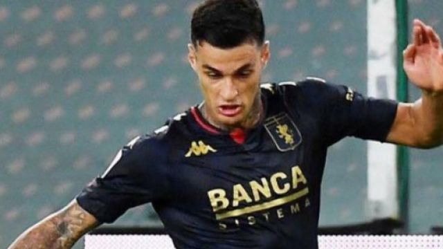 Gianluca Scamacca, punta del Genoa ma di propriet&agrave; del Sassuolo.