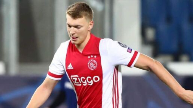 Perr Schuurs, difensore dell'Ajax.