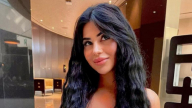 Feliccia accus&eacute;e de mentir &agrave; sa communaut&eacute; lors d'un placement de produit, la marque et les internautes la clashent.