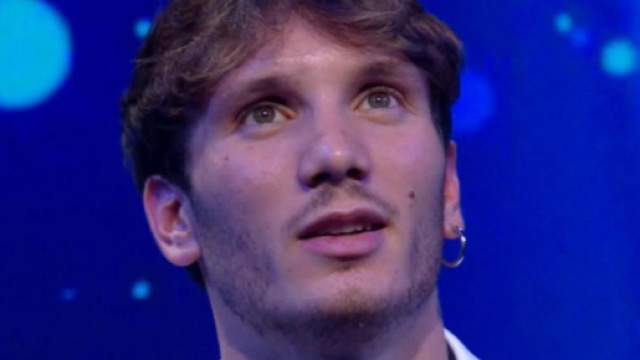 GF Vip, Manuel Bortuzzo pensa al ritiro? Un problema di salute preoccupa il concorrente.