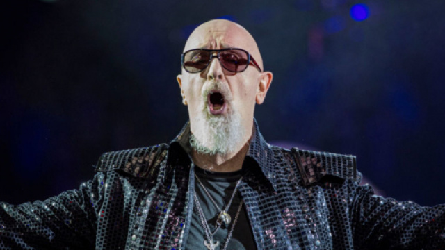 Rob Halford dei Judas Priest ha parlato delle sue condizioni di salute. Negli ultimi ha sconfitto due tumori.