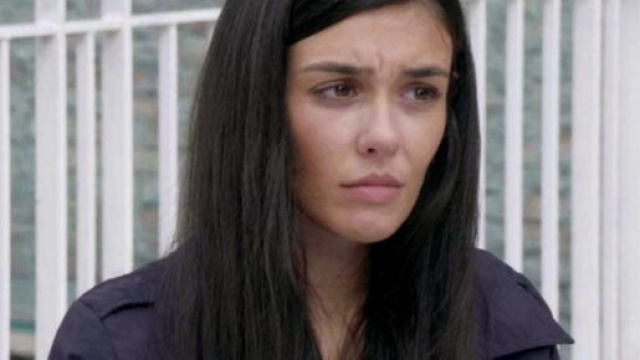 Un Posto al sole, spoiler al 22 ottobre: Rossella scopre il tradimento della madre, Franco aiuta Jimmy a conquistare Cristina.
